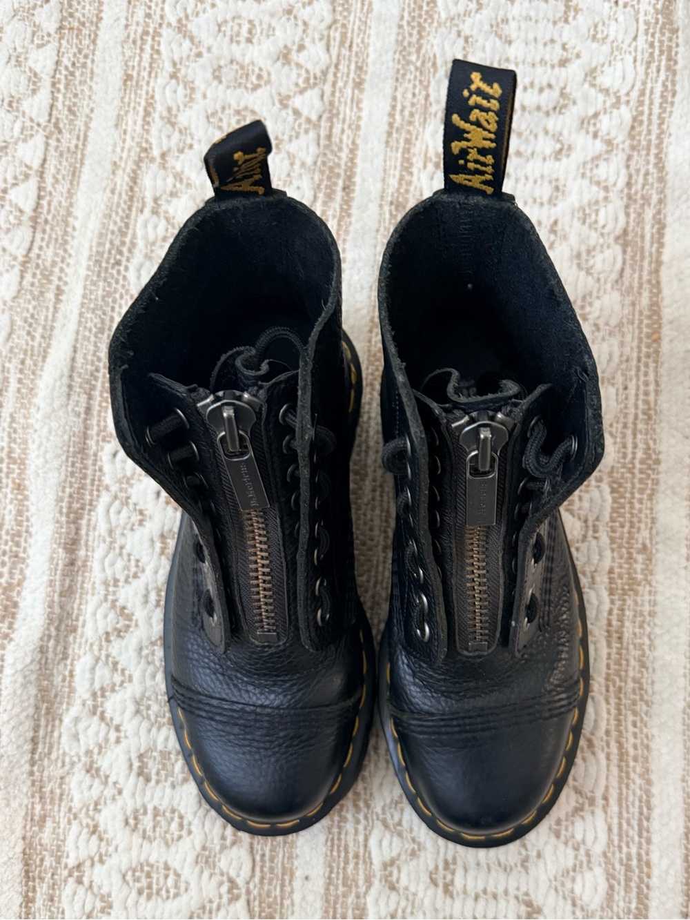 Dr. Martens Sinclair Platform Boots | Black | Women’s Size 6 - Picture 4 of 9